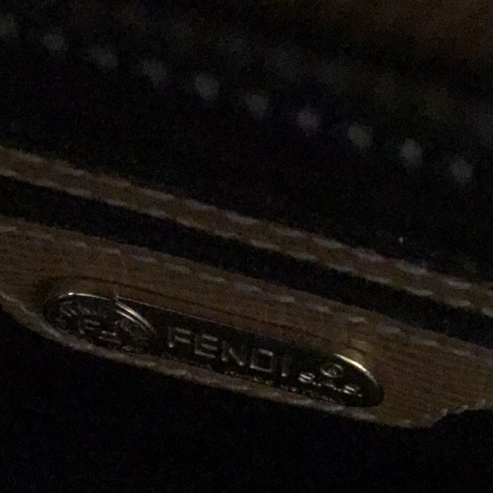 Fendi vintage brand new tote  SO RARE - Picture 6 of 9